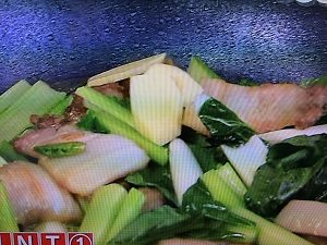 モコズキッチン ベトナム風豚バラと小松菜のスープ 画像