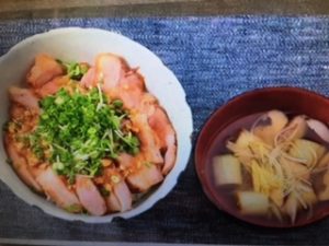 男子ごはん 甘辛じょうゆのローストポーク丼