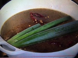 男子ごはん 牛の角煮旨辛丼