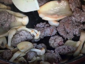 上沼恵美子のおしゃべりクッキング きのこと牛挽肉のソテー